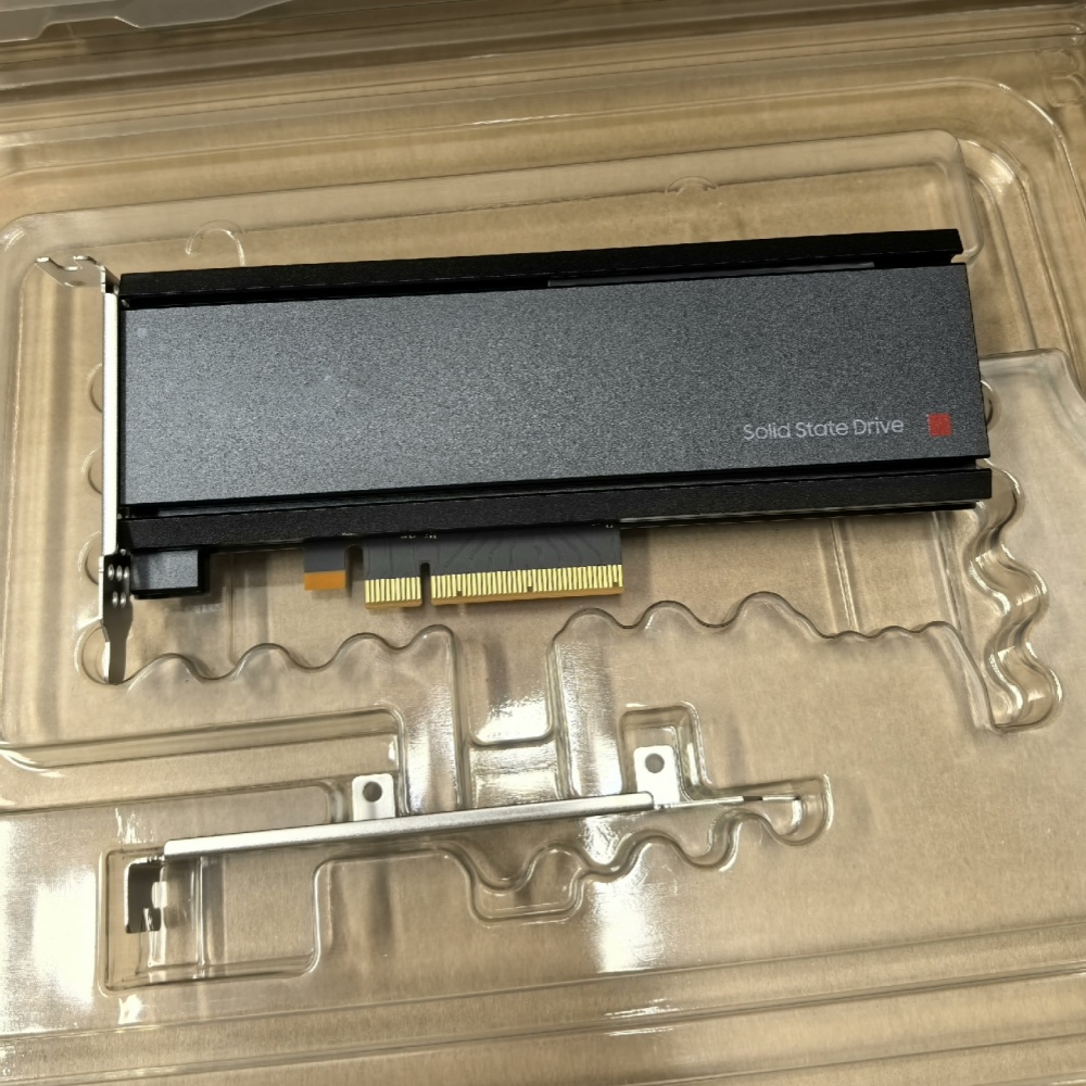 NEW Original PM1735 1.6T 3.2T  - Samsung Ssd recension och pris